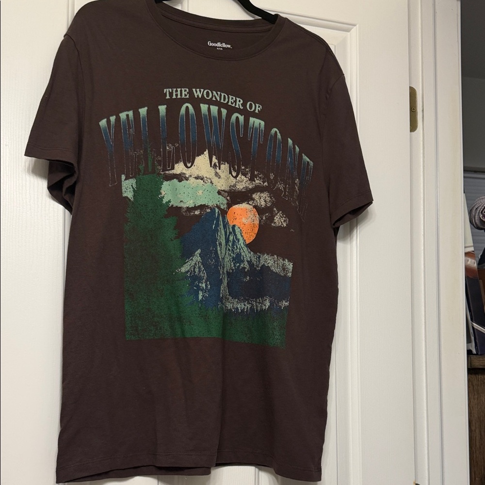 Men’s Graphic Tee